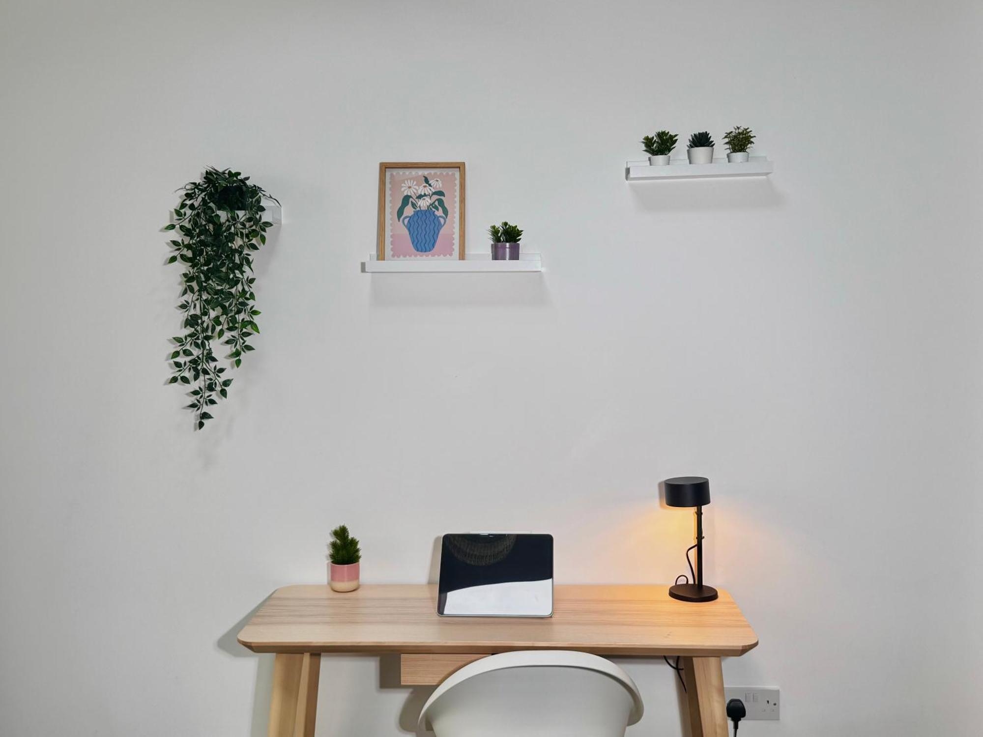 Cosy 1-Bed Flat 30Min To Central London & Parking 외부 사진